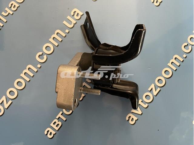 1064001147 GEELY Правая подушка двигателя купить в Черкассы