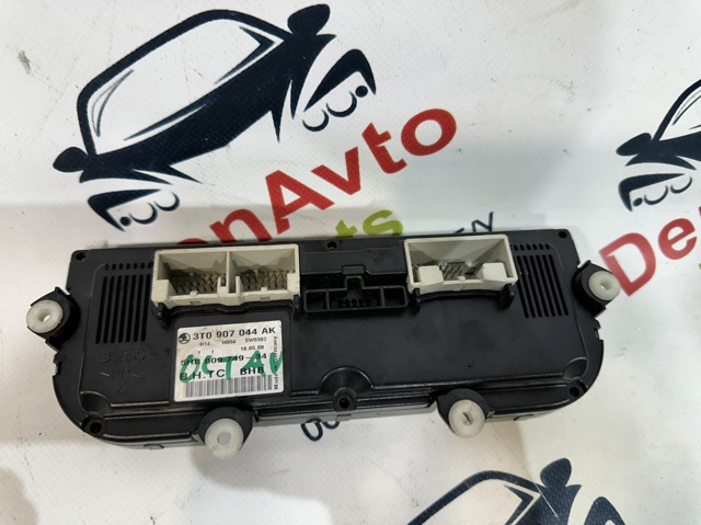 3T0907044AK VAG Блок управления режимами отопления/кондиционирования купить в Николаев