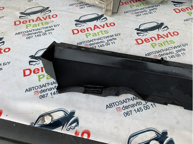 FORD 4M5116613AC Верхний дефлектор радиатора в наличии Украина
