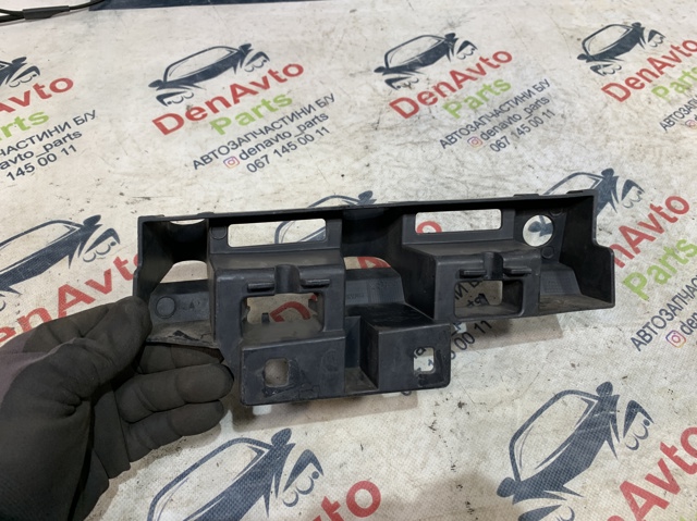 RENAULT 622200007R Кронштейн бампера переднего правый в наличии Житомир
