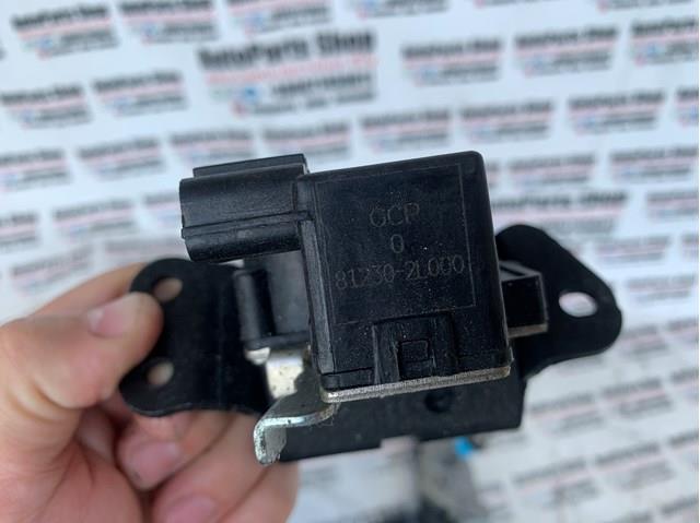 812302L000 HYUNDAI Замок багажника купить в Ужгород