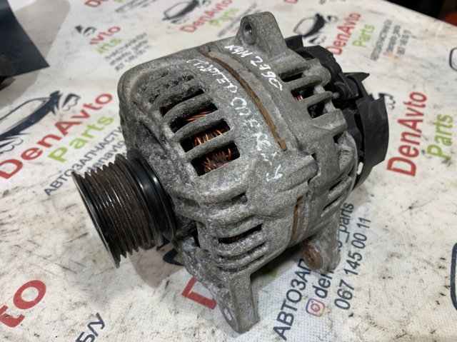 RENAULT 8200323137 Генератор в наличии Винница