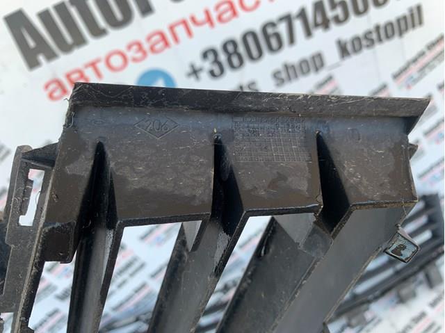 8200412379 RENAULT Решетка бампера переднего купить в Запорожье