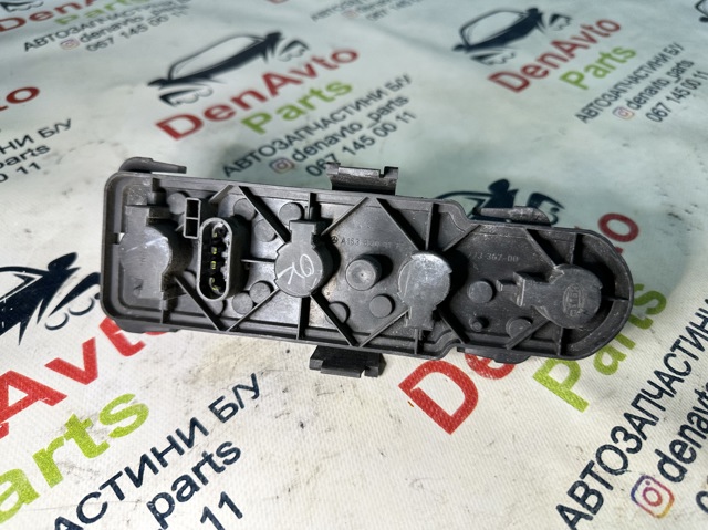Ресничка левой фары A1638200177 MERCEDES