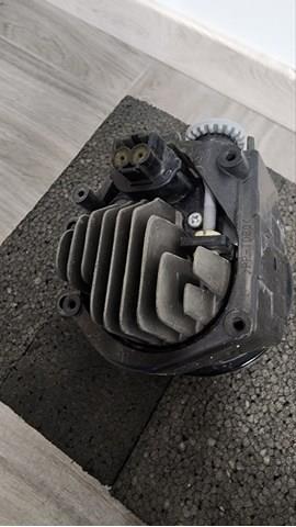 812100E050 TOYOTA Фара противотуманная правая купить в Полтава