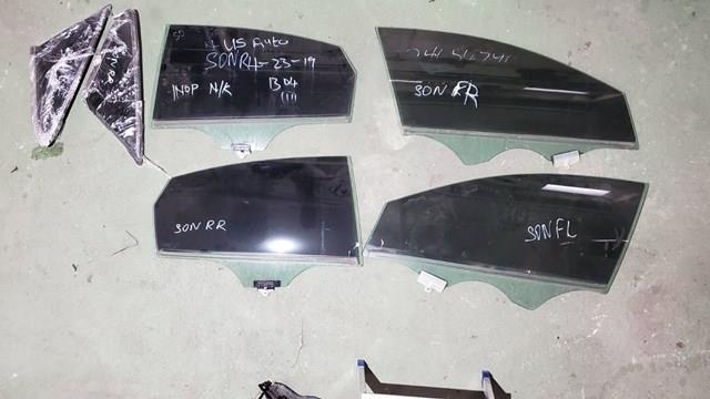 Стекло двери передней левой 82410C2000 HYUNDAI