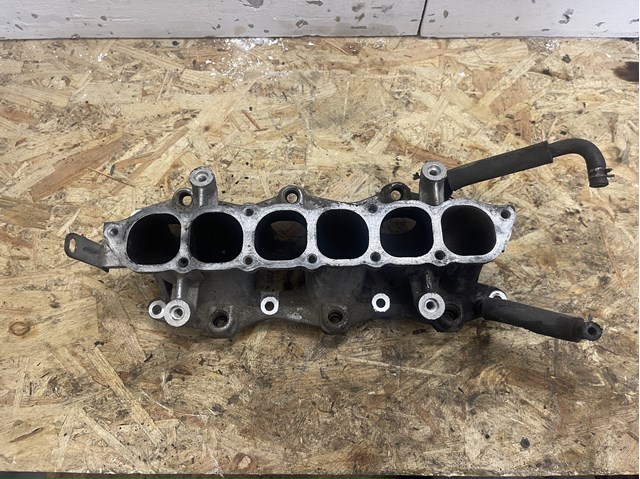 Коллектор впускной нижний 1540A117 MITSUBISHI