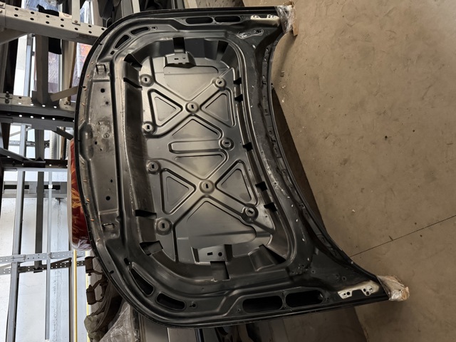 LR036582 LAND ROVER Капот купить в Украина