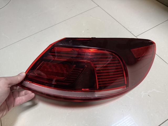 Стоп задний 3C8945208 VAG