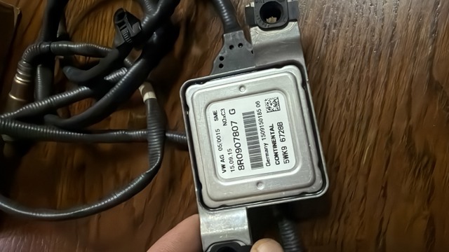 Датчик оксидов азота NOX 8R0907807 VAG
