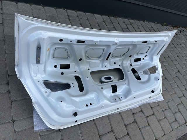 HYUNDAI 69200C1500 Крышка багажника в наличии Киев