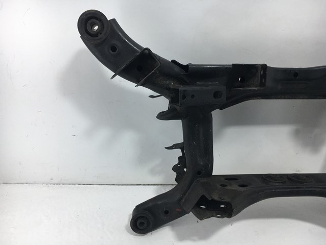 Поперечина задней подвески 20152FL031 SUBARU