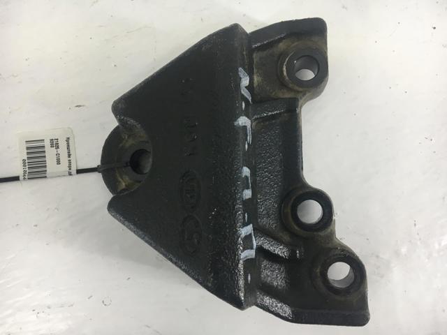 Кронштейн подушки (опоры) двигателя, правой 21825C1000 HYUNDAI