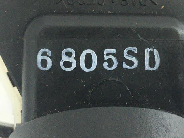 Правый подрулевой переключатель  25260EB60A NISSAN