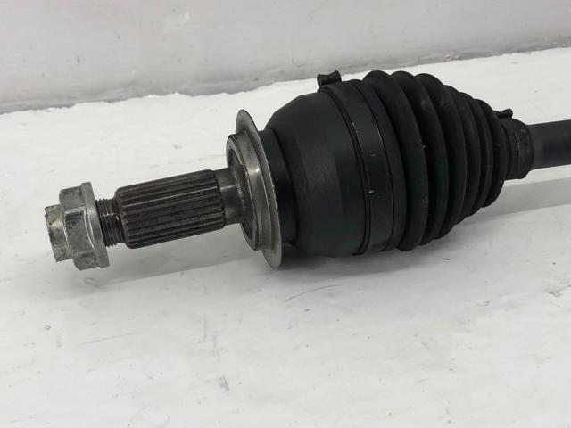 SUBARU 28321FL010 Полуось (привод) передняя в наличии Черкассы