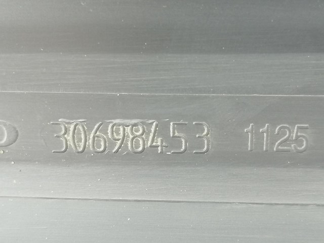 VOLVO 30698453 Молдинг двери задней левой нижний в наличии Одесса