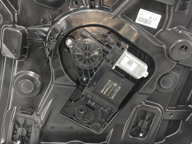 30747092 VOLVO Стеклоподъемник передней правой двери купить в Львов