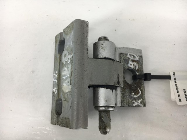 30784906 VOLVO Петля двери задней правой купить в Киев