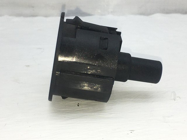 30795214 VOLVO Замок отключения (деактивации) подушки безопастности пассажира купить в Ирпень