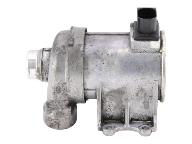 Помпа охлаждения 31368715 VOLVO