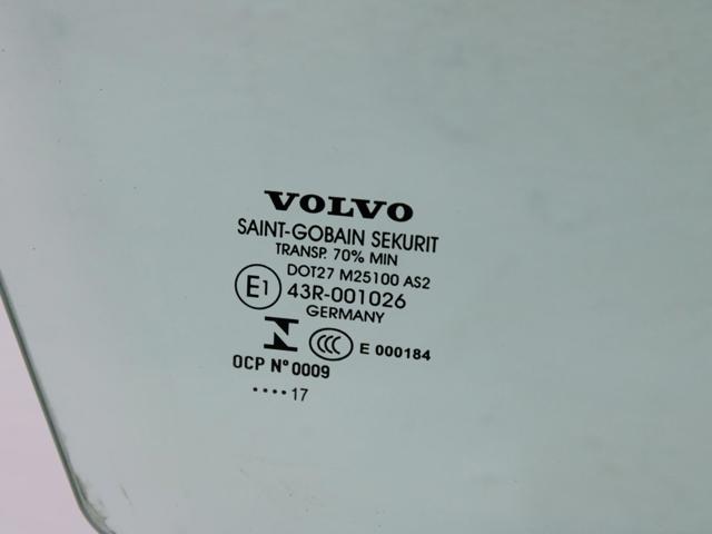 31385411 VOLVO Стекло двери передней правой купить в Львов