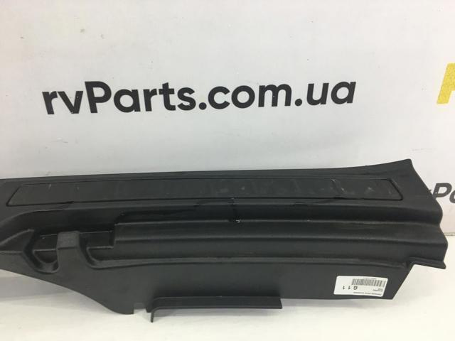 VOLVO 31440884 Облицовка задней панели багажника в наличии Ужгород