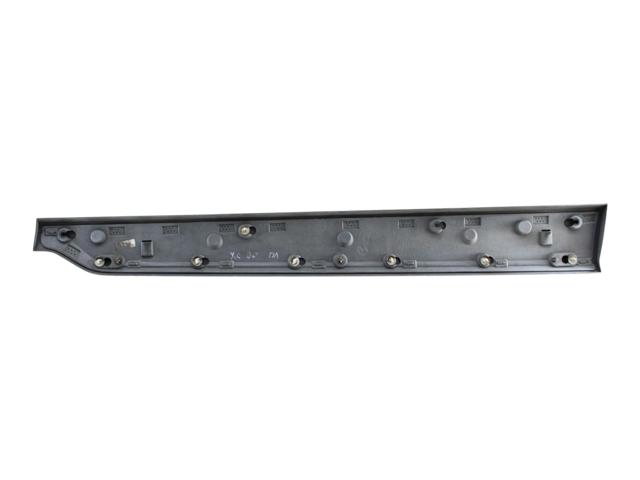 31448425 VOLVO Накладка двери передней левой купить в Полтава