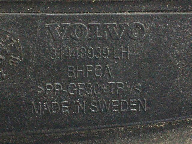 31448939 VOLVO Молдинг лобового стекла левый купить в Николаев