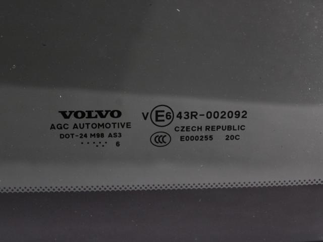 31468145 VOLVO Стекло кузова (багажного отсека) левое купить в Днепр