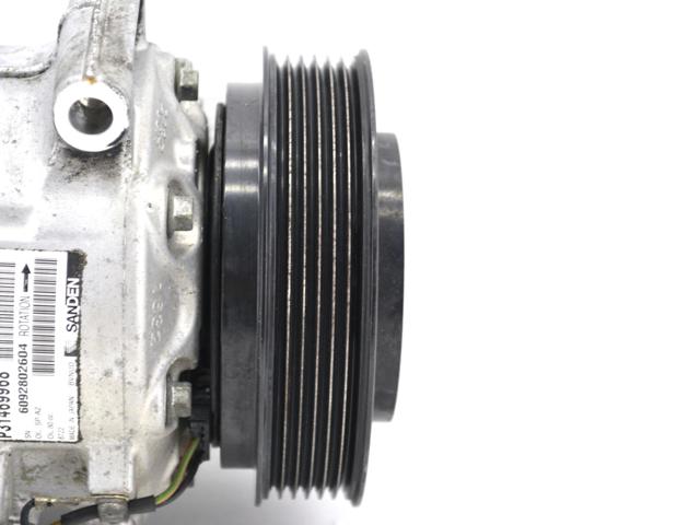 VOLVO 31469968 Компрессор кондиционера в наличии Украина