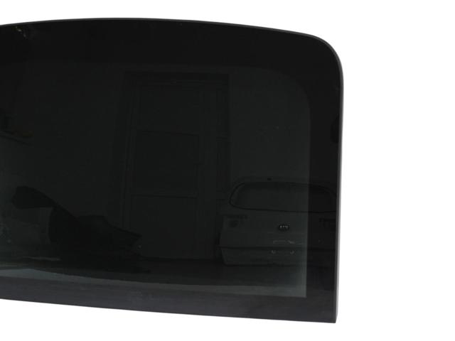 VOLVO 31675975 Крышка люка крыши передняя в наличии Одесса