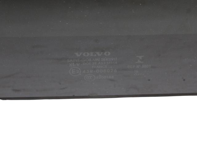 VOLVO 31675975 Крышка люка крыши передняя в наличии Николаев