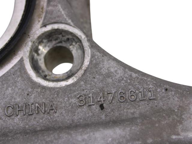 31682225 VOLVO Цапфа (поворотный кулак) передний левый купить в Ужгород