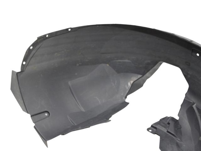 VOLVO 31694672 Подкрылок крыла переднего правый в наличии Киев