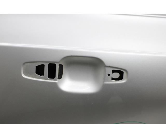 VOLVO 32133219 Дверь задняя правая в наличии Украина