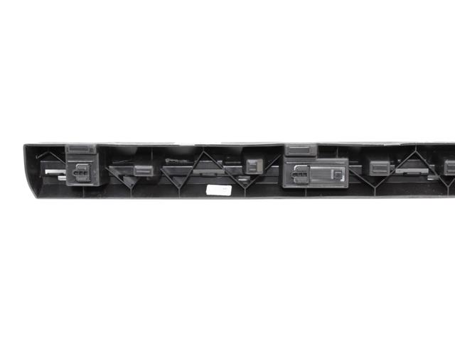 VOLVO 32216385 Кронштейн наружной накладки порога правой в наличии Львов