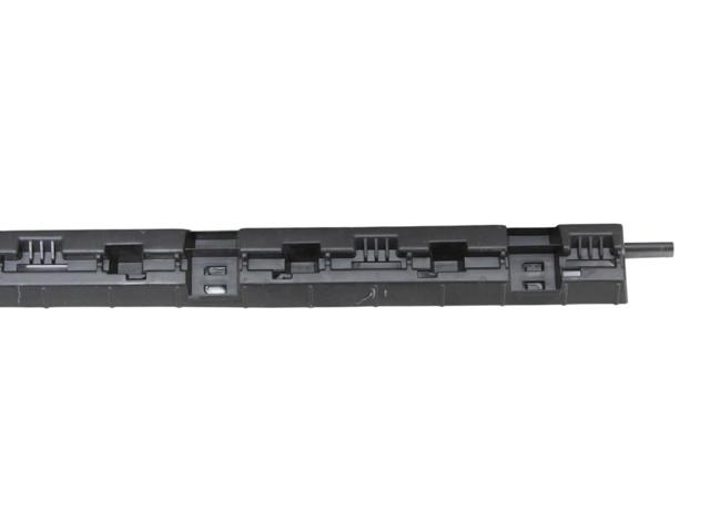 VOLVO 32216387 Кронштейн наружной накладки порога правой в наличии Житомир
