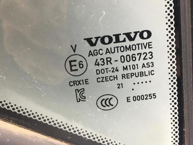 VOLVO 32244806 Стекло-форточка двери задней правой в наличии Львов