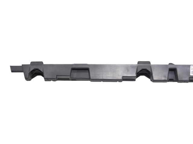 VOLVO 32262698 Кронштейн наружной накладки порога левой в наличии Киев