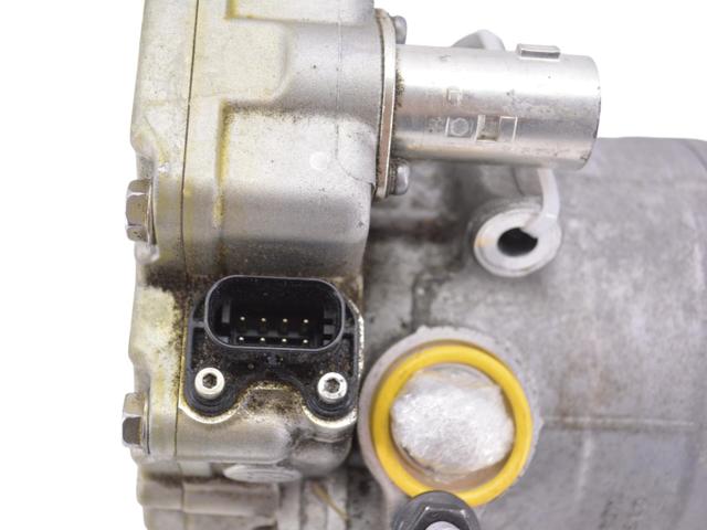 VOLVO 32333863 Компрессор кондиционера в наличии Винница