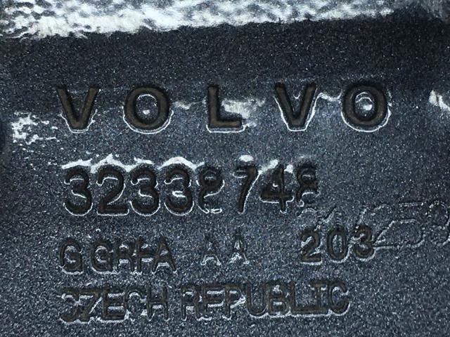 32338749 VOLVO Петля задней двери купить в Черновцы