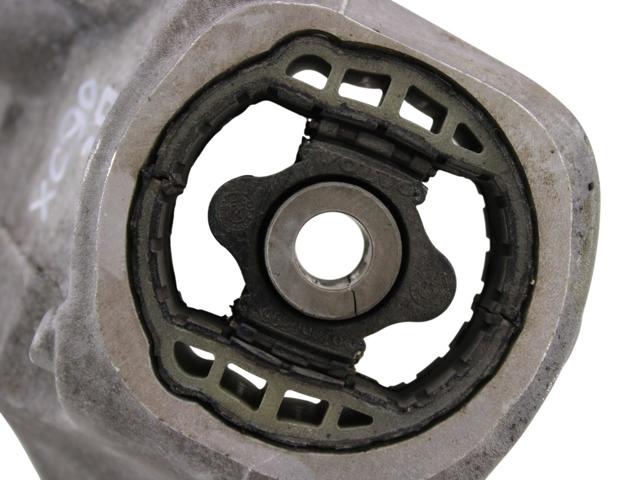 32395005 VOLVO Цапфа (поворотный кулак) задний правый купить в Хмельницкий