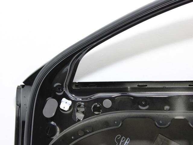 VOLVO 32404341 Дверь передняя правая в наличии Черновцы