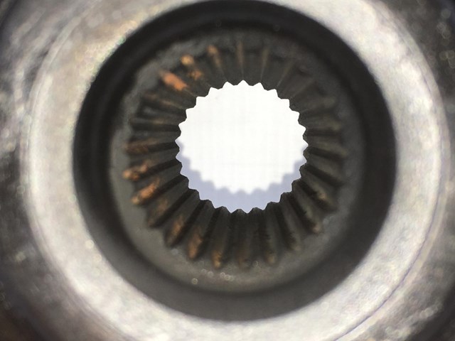 Ступицы задних колес 402022933R RENAULT