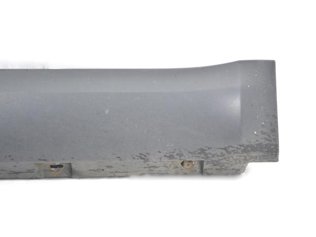 5L0853856A VAG Накладка (молдинг) порога наружная правая купить в Ужгород