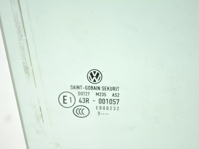 VAG 5N0845026 Стекло двери задней правой в наличии Николаев
