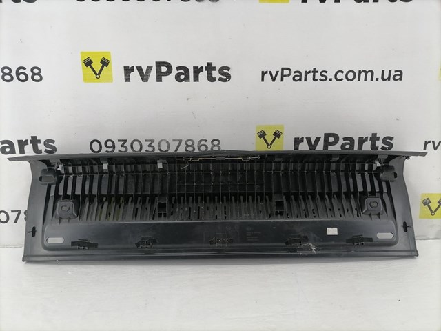 VAG 5N086345982V Облицовка задней панели багажника в наличии Полтава