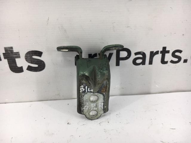 Петля двери задней правой 60470AG02A9P SUBARU