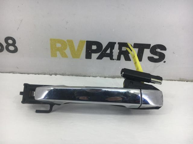 SUBARU 62142SC010 Держатель наружной ручки двери задней левой в наличии Каменское