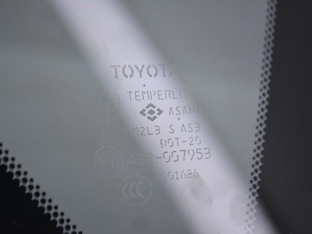 6271042280 TOYOTA Стекло кузова (багажного отсека) правое купить в Кривой Рог
